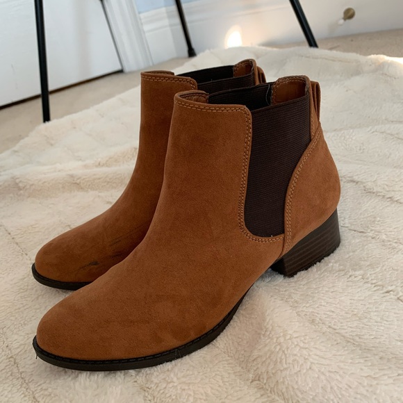 Expression Tan Ankle Boots - Picture 3 of 5